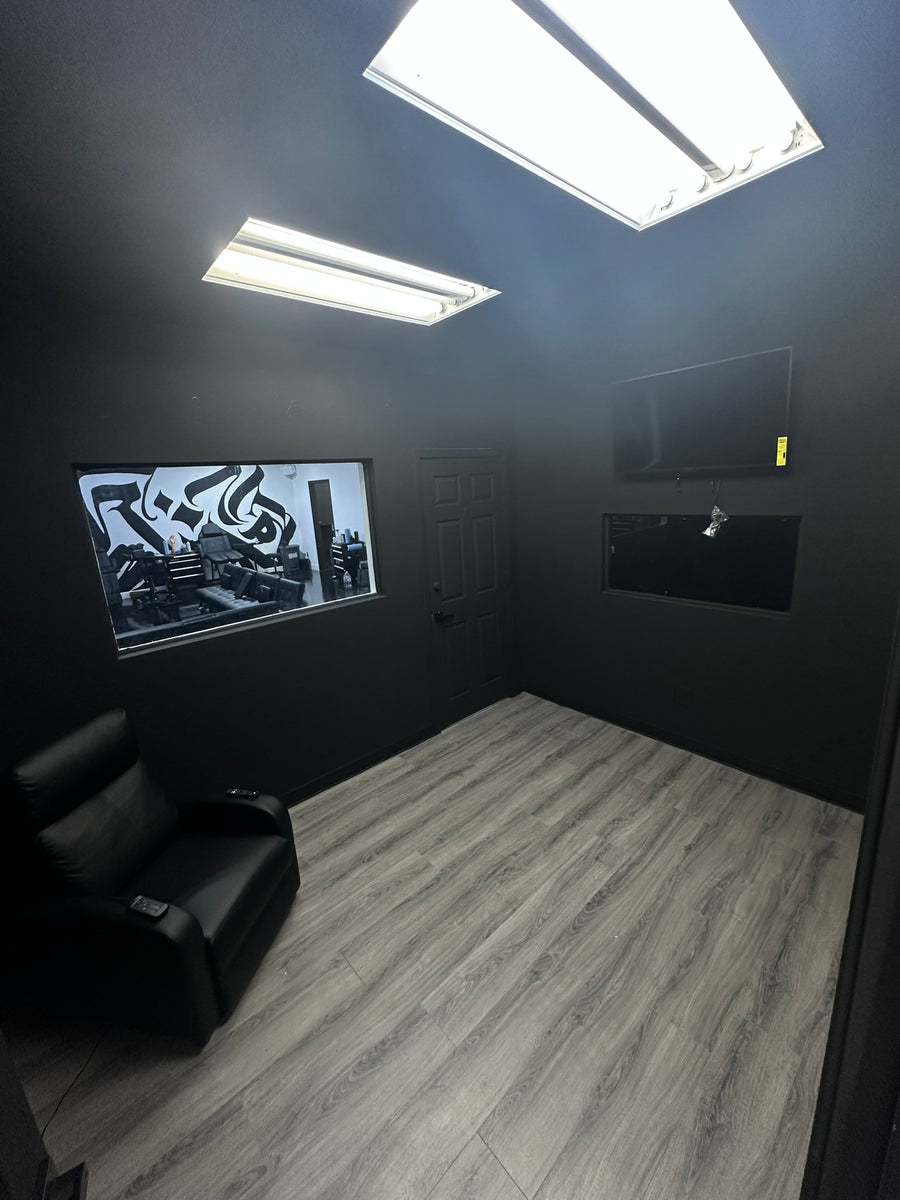 Private tattoo room at Tagz Tattoo